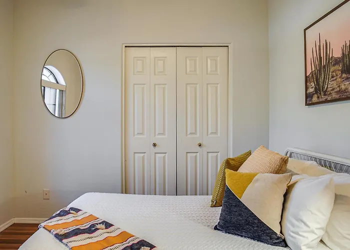 Pet-friendly Snowbird Haven W/ Pool In Ferienhaus