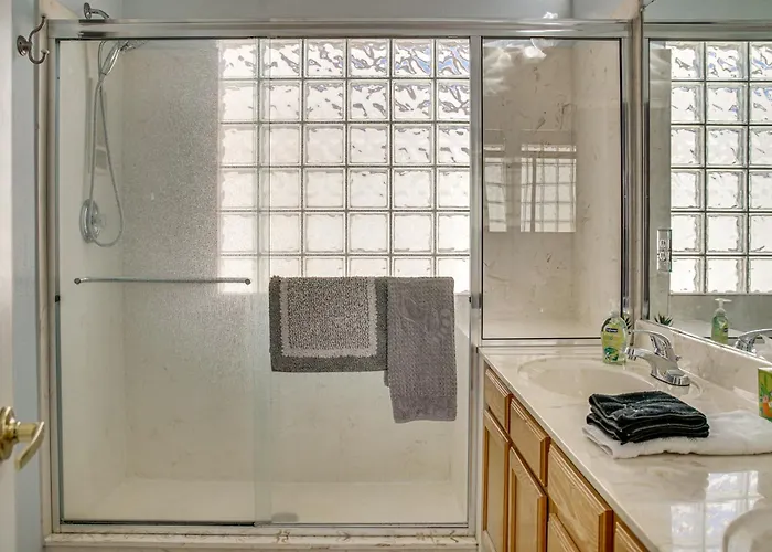 Pet-friendly Snowbird Haven W/ Pool In